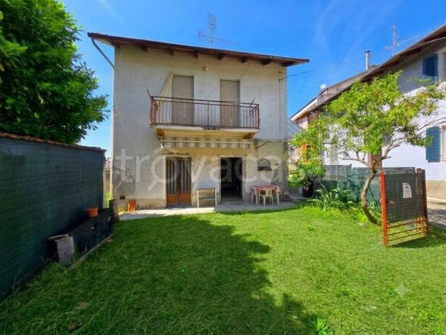 Rustico/casale/corte in vendita a Villamiroglio via Re, 14
