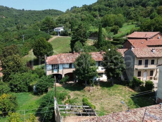 Rustico/casale/corte in vendita ad Alfiano Natta via Umberto I, 44, Cardona