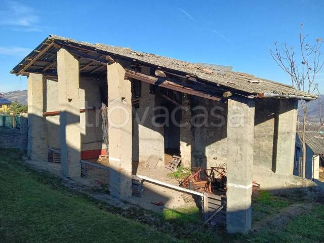 Rustico/casale/corte in vendita ad Alta Val Tidone