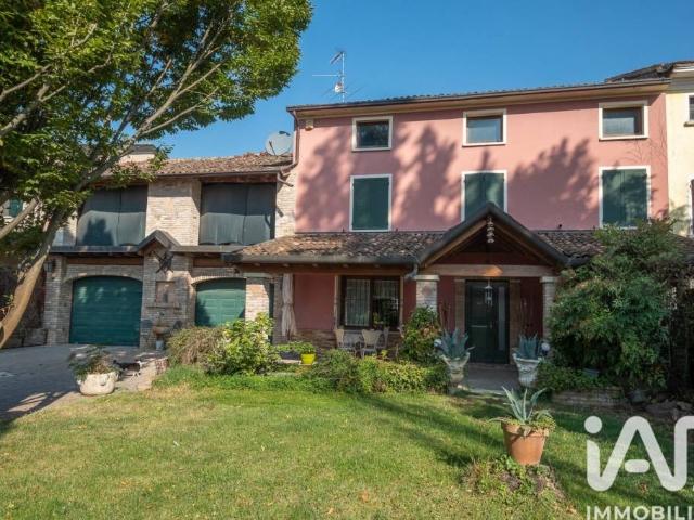 Rustico/casale/corte in vendita ad Asola strada Rossa Baselle, 55