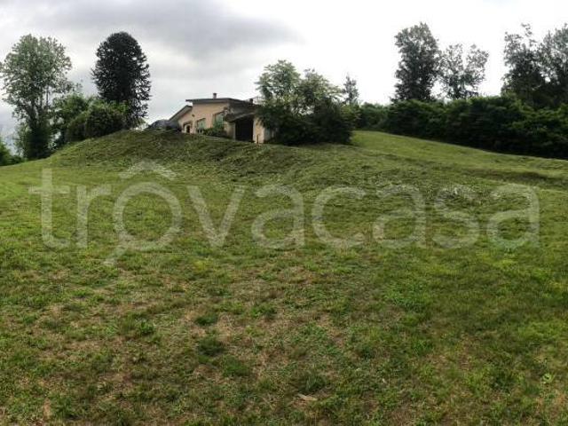 Rustico/casale/corte in vendita ad Arona