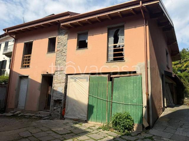 Rustico/casale/corte in vendita ad Arona, Montrigiasco