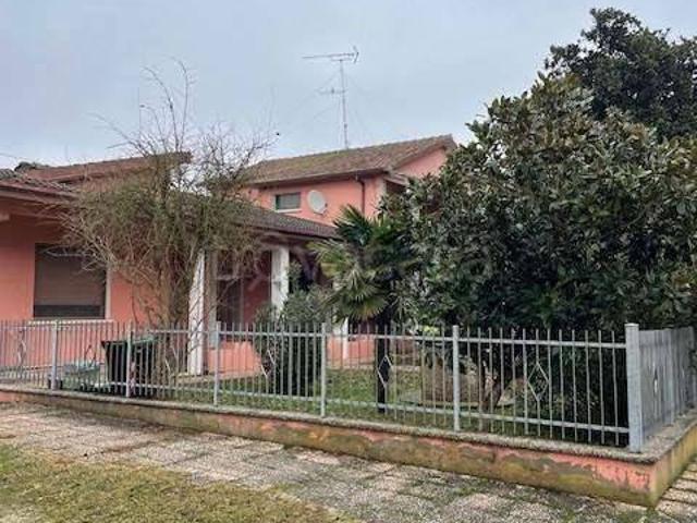 Rustico/casale/corte in vendita ad Ariano, Mesola