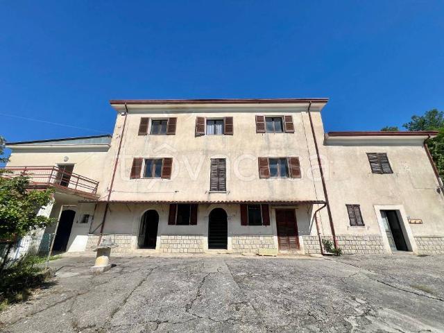 Rustico/casale/corte in vendita ad Atina via Spineto 1