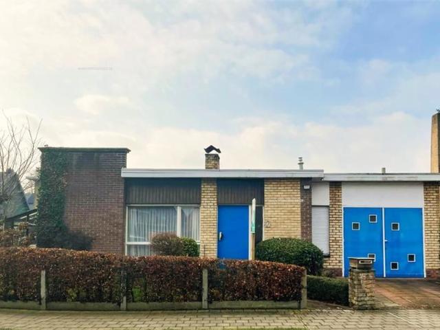 RUSTIG CENTRAAL GELEGEN BUNGALOW MET ZUIDGERICHTE TUIN