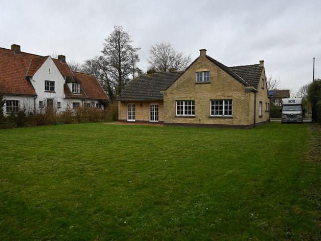 Rustig gelegen villa op een prachtig perceel van 937 m² in