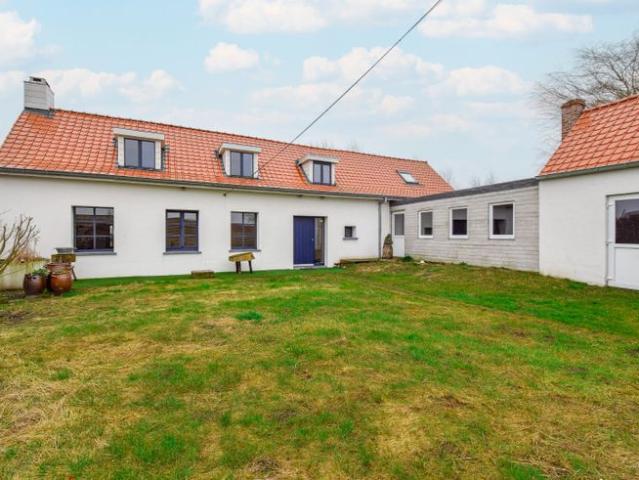 Rustig gelegen woning op mooi perceel