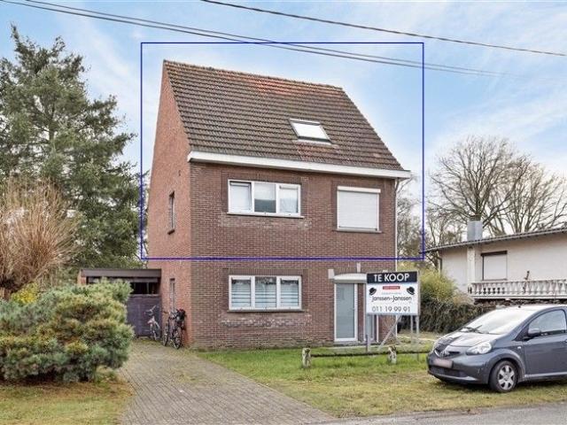 Rustig gelegen duplex appartement met 2 slaapkamers te Leopo