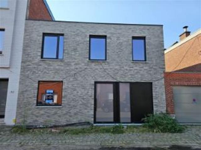 Rustig gelegen nieuwbouw rijwoning met tuin en 4 slaapkamers
