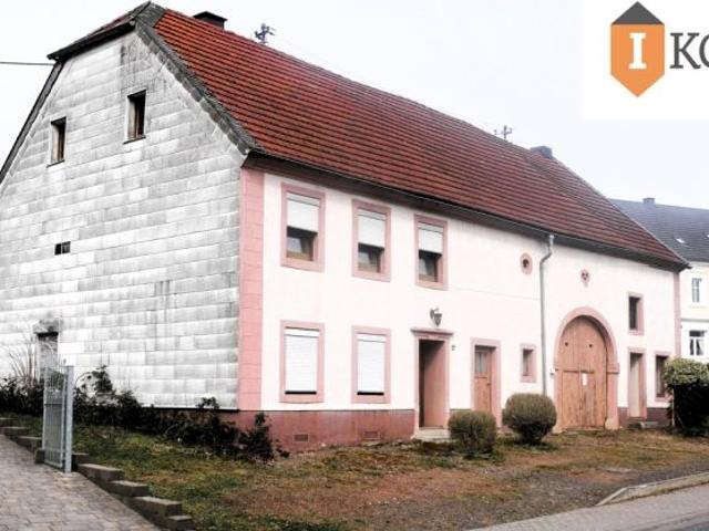 Rustikaler Charme trifft Gestaltungsspielraum – Handwerkerhaus mit Hof & Scheune und geräumigem Grundstück