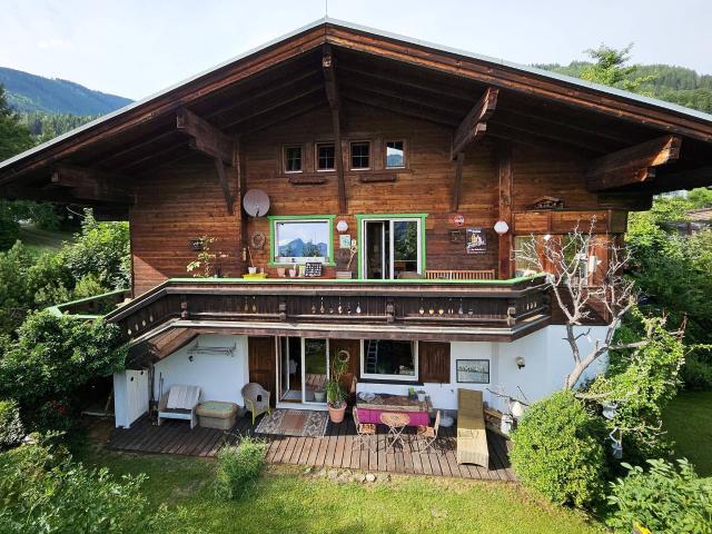 Rustikales Einfamilienhaus, sonnige Lage, Panoramablick