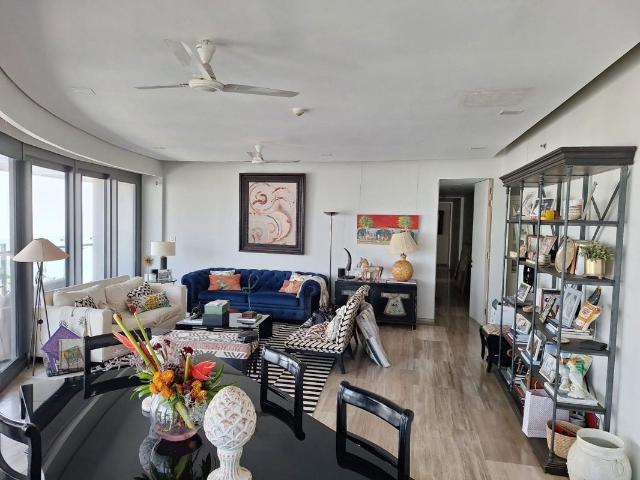 Rustomjee Crown 4 Bedroom 2167 Sq. Ft. Apartment in Prabhadevi Mumbai Listing ID: #10338