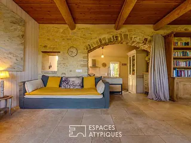 Rustrel 84400 Achat / Vente maison 8 pièces t8 au dernier étage