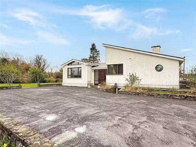 Rushveala, Oughterard, Galway, H91 YKF5