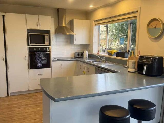 Russley Fully Furnished, Boarding House Rooms