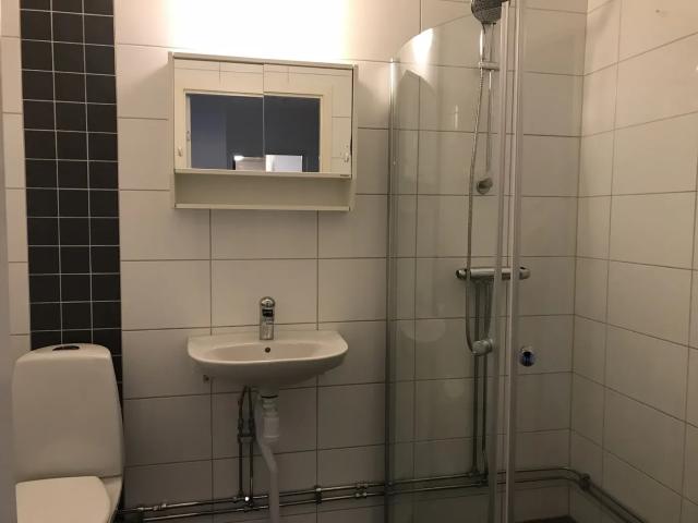 Rymlig 2: a på högt läge i huset 64 m² 9 683 kr