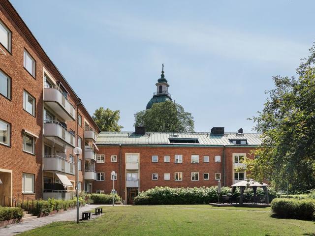 Rymlig 2 rok med balkong