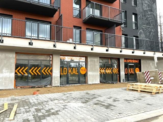 Nowoczesny lokal usługowy 72 m² z parkingiem w Krasnem