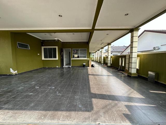 S2 Height Lyrica Corner Lot Single Storey House for rent