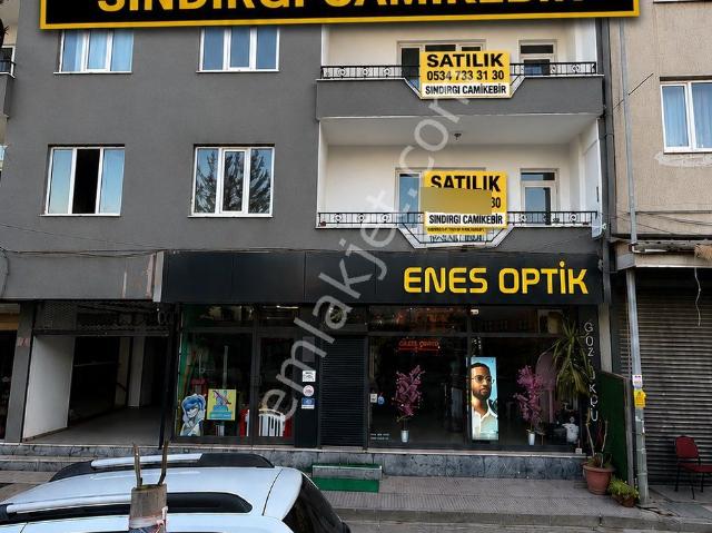 Sındırgı Camikebir Mahallesinde Satılık 3+1 Daire Merkezi Konumdadır