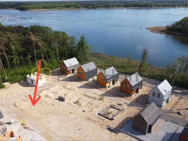 Działka rekreacyjno budowlana nad Jeziorem Sławskim