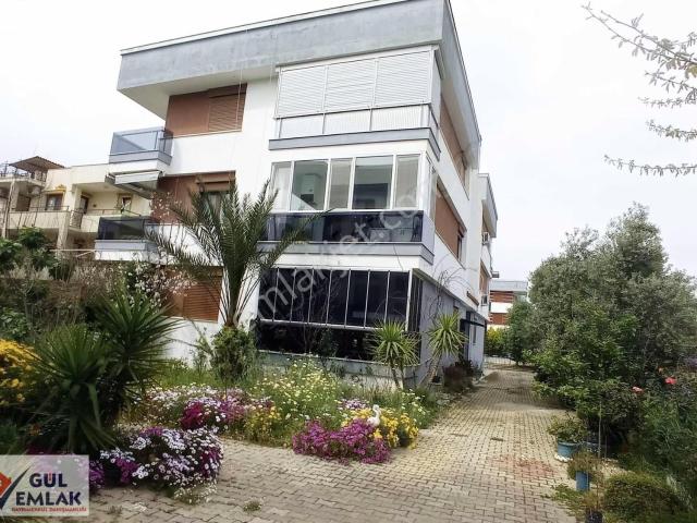Sığacık Merkezde Satılık Ara Kat Ful Eşyalı Fırsat Daire