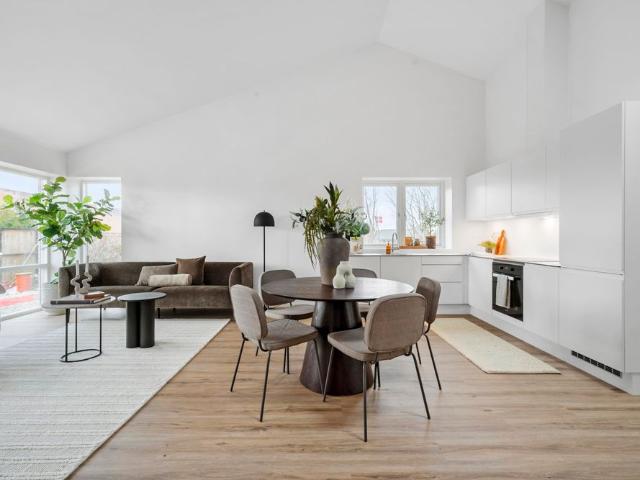 Søagerhusene 84