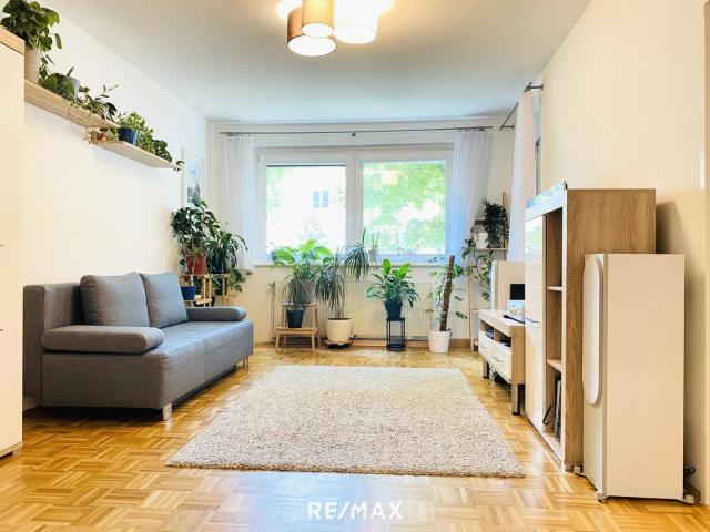 S Bahn Nähe | 3 bis 4 Zimmer | TOP Infrastruktur |Ruhig | Loggia | Ideal für Familie | Inkl. PKW Stellplatz