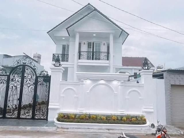 Sốc Giảm 500 Triệu – Bán Gấp Biệt Thự Đường 10M Song Hành, Hóc Môn