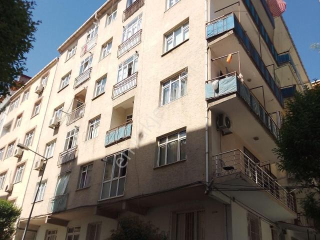 S.evler Merkezde Metrobüse 4dk.3+1 130m2 Kredili Satılık Arakat 2.kat