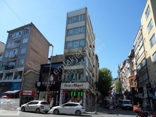S.çeşme Cadde İskanlı,beş Katlı,500m2 Net 45.000.000. tl