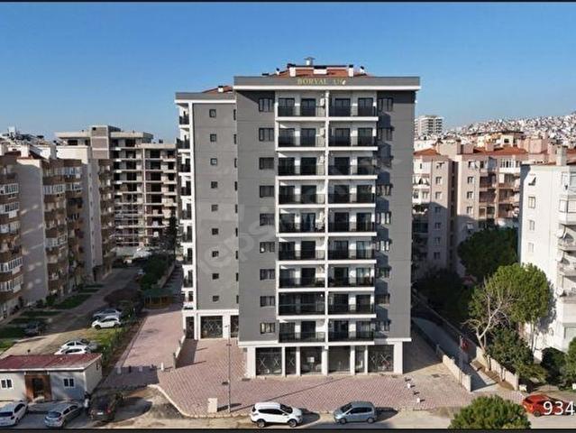 Sıfır 50m2 Kiralık Köşe Dükkan
