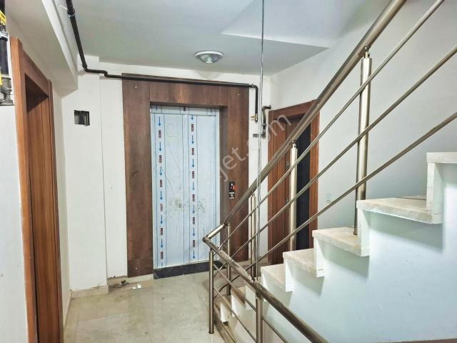 Sıfır 3+1 Eveyen Banyolu Kiralık Daire hasanağa Merkez