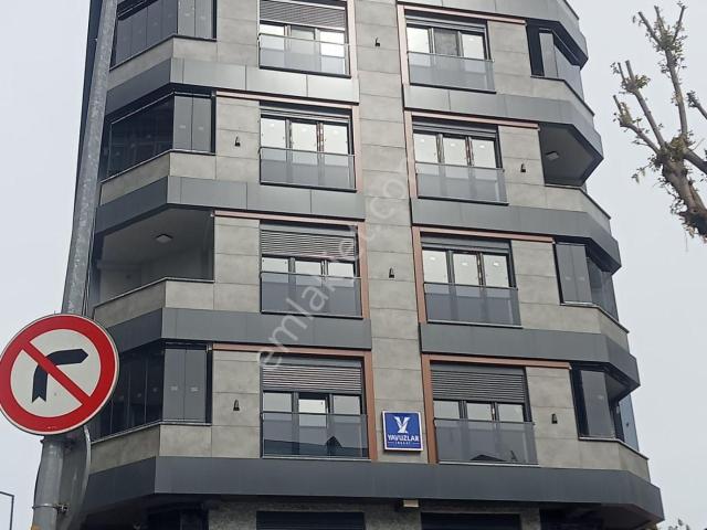 Sıfır Bina Oturuma Hazır Bahçelievler Siyavuşpaşa Mah. Merkezi Konumda 2+1 Satılık Daire