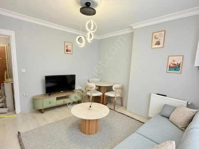 Sıfır Eşyalı+cadde Paraleli Levent Ve Ulaşı+m'a Yakın Arakat 2+1