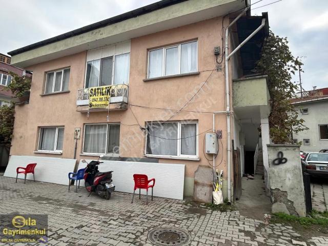 Sıla Gayrimenkulden Çarşı İçi 2 Katlı Müstakil Ev P.t.t.arkası