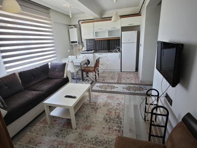 Sırtbağlar Caddesi Akademi Sitesi Eşyalı 1+1 Daire