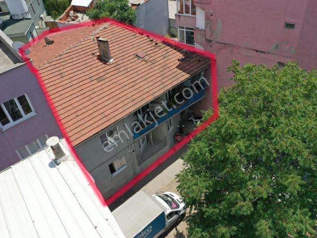 Sırameşeler'de 2 Katlı Satılık Bina