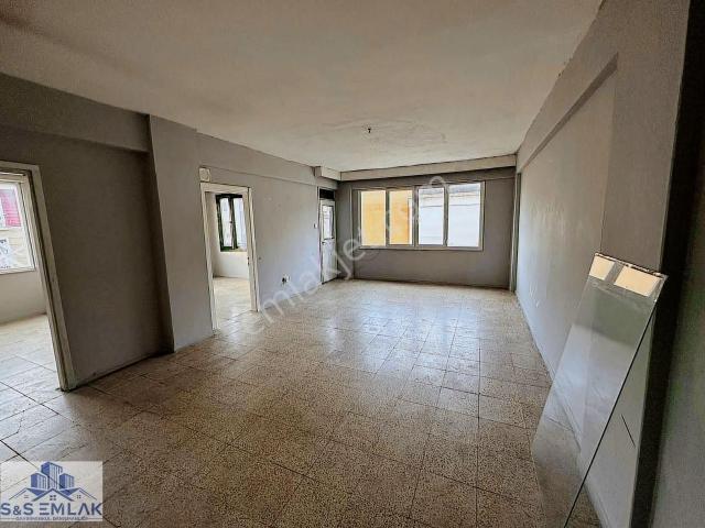 S&s Emlak'dan Ayvalık Sarımsaklı'da 2+1 Yıllık Kiralık Daire