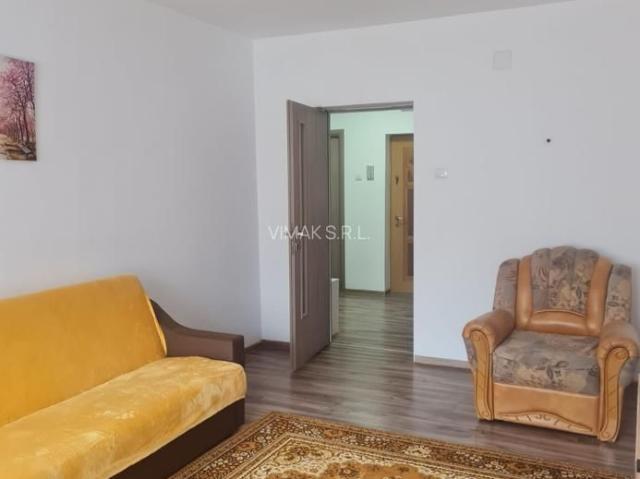 SC VIMAK IMOBILIARE inchiriaza apartament 2 camere in zona Racadau