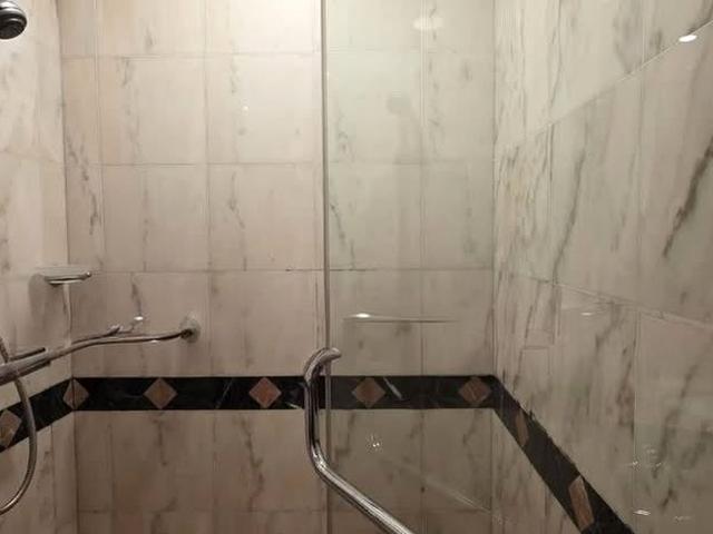 Scotts 28 D9, Condominium