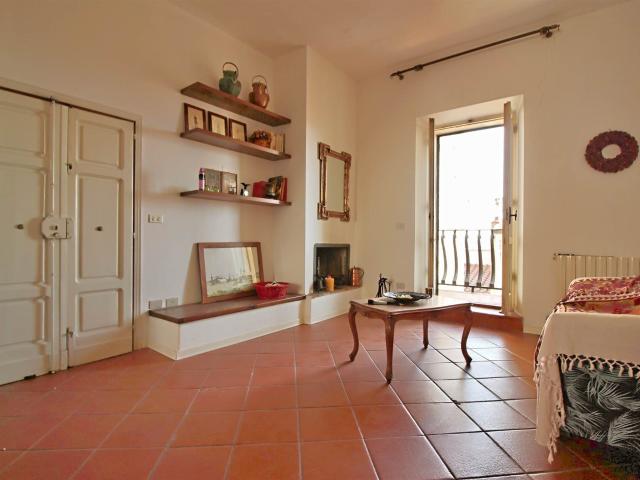 Scopri il fascino rustico e autentico della Toscana con ques. 114m² Roccastrada