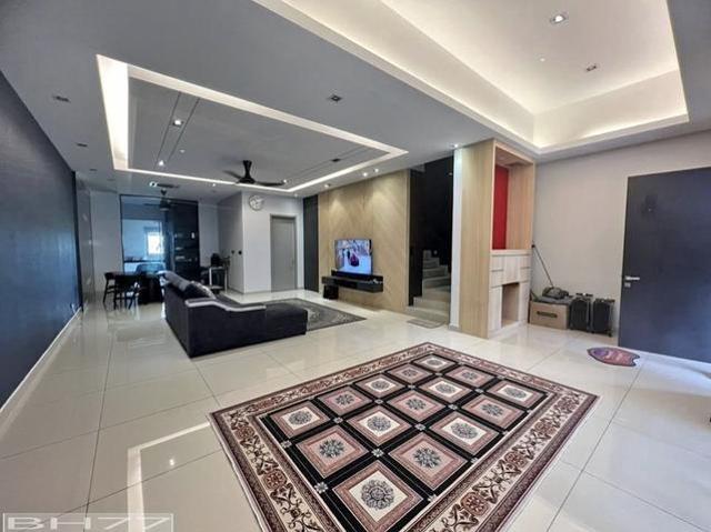 Scarlet Bandar Rimbayu2 Storey Renovated Superlink House for Sale