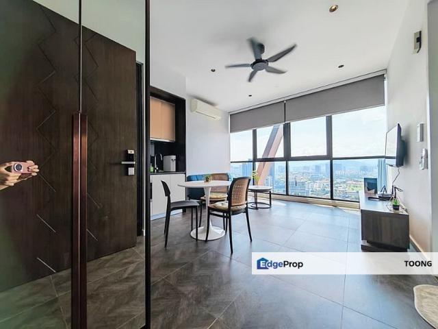 Scarletz Suites
