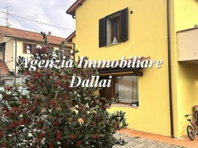 Scarperia Villa con giardino e garage