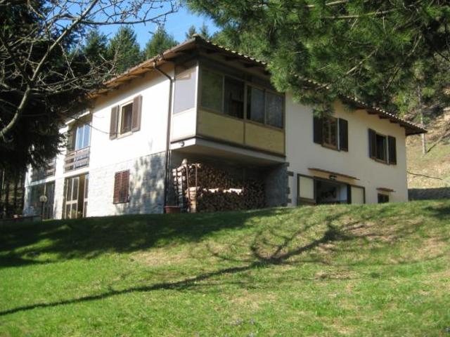 Scarperia villa mq 360 oltre 7 ha terreno