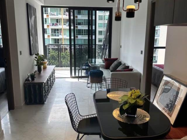 Sceneca Residence Condominium For Rent, $5,000, 3 Bed 2 Bath 753 sqft $6.64 psf