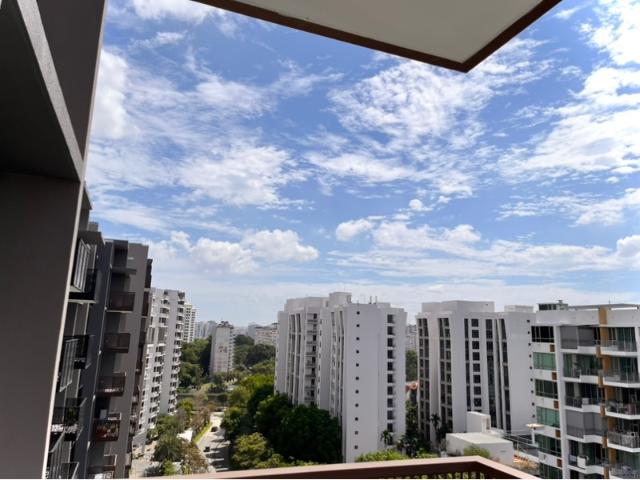 Sceneca Residence Condominium For Rent, $5,800, 3 Bed 2 Bath 904 sqft $6.42 psf