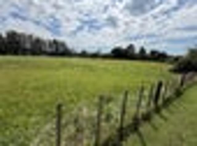 Scenic lifestyle Bare land
