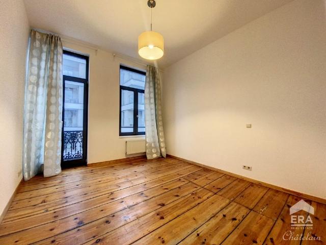 SCHUMAN 2 SLAAPKAMER APPARTEMENT + STUDEERKAMER MET TERRAS